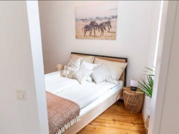 Fashionable & spacious flat in vibrant neighbourhood, Vienna Amsterdam Apartments for Rent