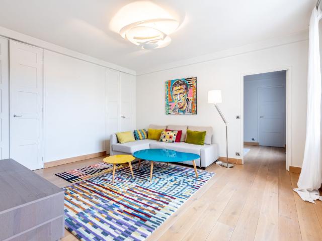 Fashionable studio in the heart of town, Paris Amsterdam Apartments for Rent
