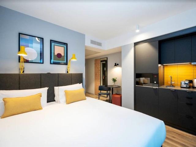 Fashionable studio near airport, Frankfurt Amsterdam Apartments for Rent
