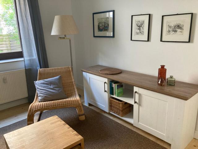 Fashionable suite in Leverkusen, Leverkusen Amsterdam Apartments for Rent