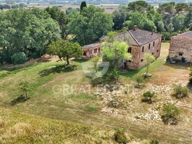 Fattoria Dei Cavallini 574m² Lucignano