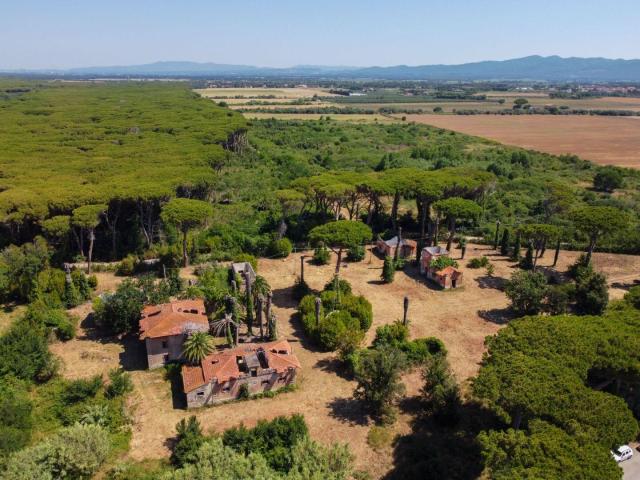 Fattoria Le Scuderie con accesso al mare, Castagneto Carducc. 1164m² Castagneto Carducci