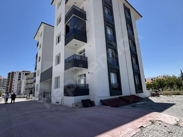 FATİH MAHALLESİNDE SATILIK SİTE İÇERİSİNDE 1+1 DAİRE