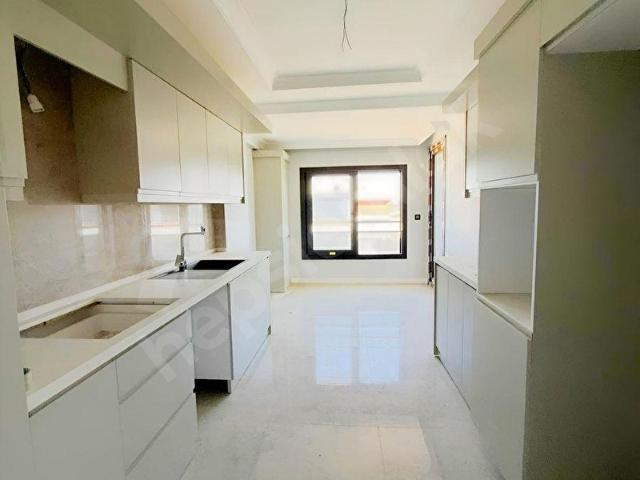 FATİH MAHALLESİNDE SIFIR KİRALIK 3+1 DAİRE
