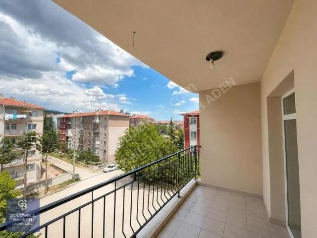 Fatih Yuva Çağrı Sitesinde 3+1 Çift Cephe Kiracılı