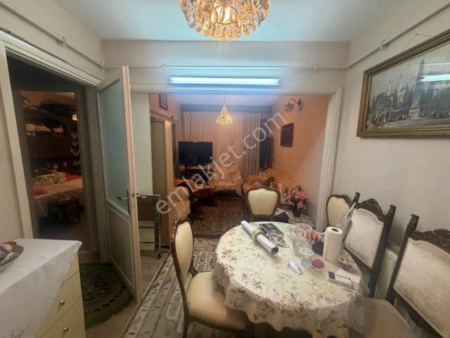 Fatih Çapa'da 3+1 100 M2 Kentsel Dönüşüme Girecek Binada Yatırımlık Satılık Daire