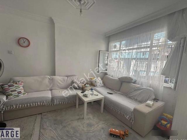 Fatih Atikali'de Satılık Yüksek Giriş 1+1 Daire