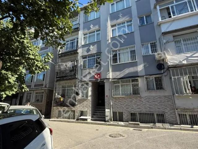 Fatih Büyük Saray Meydanda 2+1 Bahçe Kat Daire