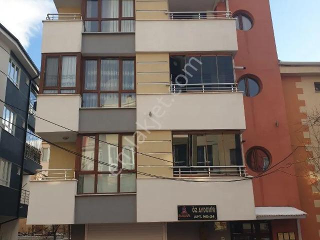 Fatih Cami Ve Okullar Yakını Ayrık Nizam İçi Yapılı 3+1 Satılık