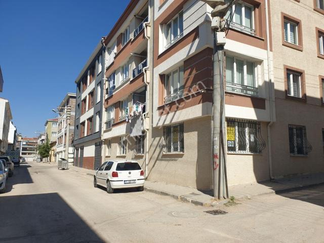 Fatih Cami Yanı Okullar Bölgesi Kiralık 2+1 Daire