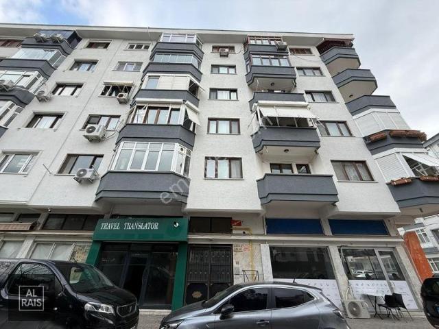 Fatih Caddesinde Sahile 100m Eşyalı Kiralık Daire İçi Sıfır