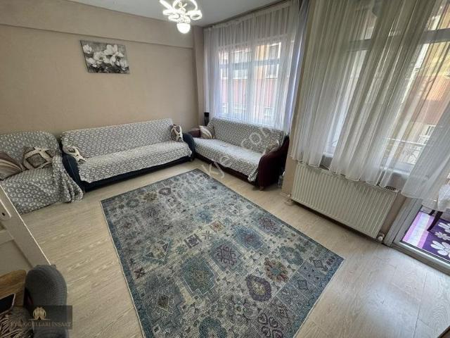 Fatih Şehremeni Mah. 2+1 85 M2 Ara Kat Satılık Daire