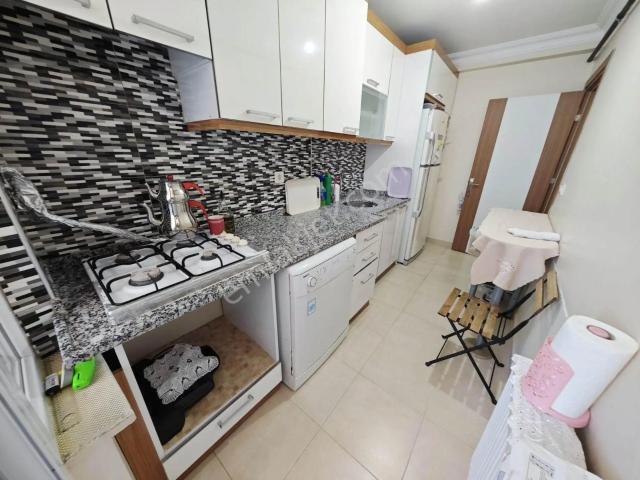 Fatih Emlaktan Mevlana Cami Yakını Satılık 4+1 Dubleks Daire
