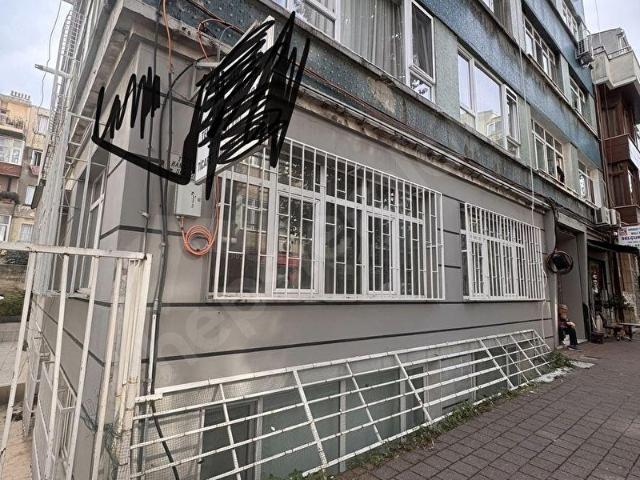 Fatih Fındıkzade Kızılelma Cad Sokağında Kiralık İş Yerine uygun Daire