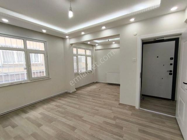 Fatih Hırka i Şerif 1+1 Kiralık Daire