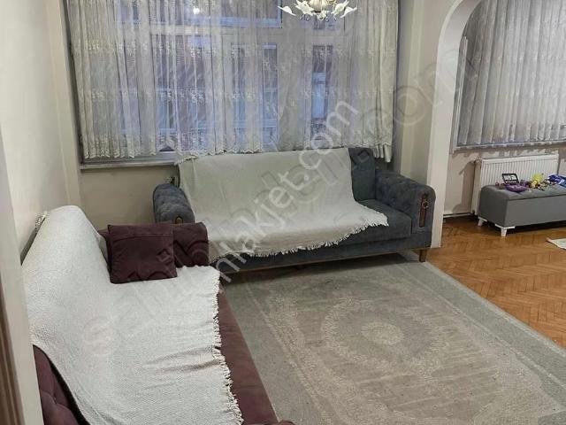 Fatih Hırkai şerif Eski Ala Paşa Cad 3.5+1 135 M2 Satılık Daire
