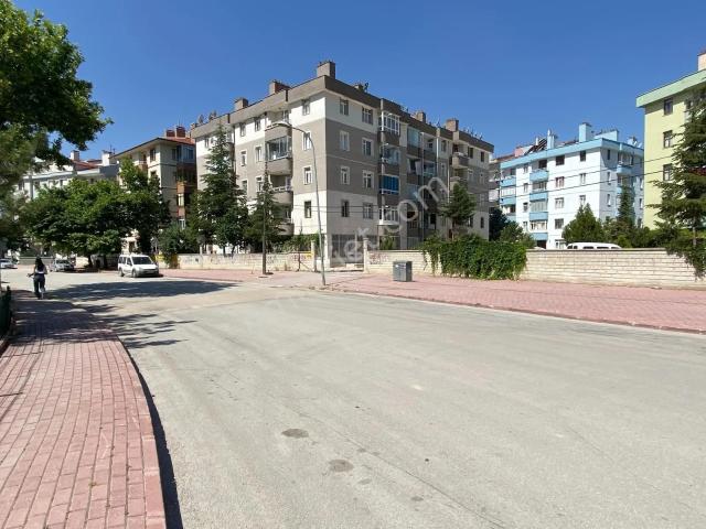 Fatih Işıklarda Satılık 2+1 Daire
