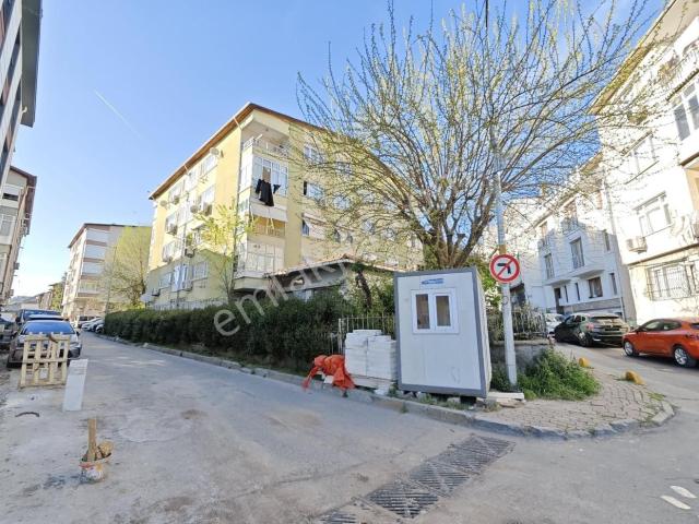 Fatih Karagümrükte Yatırımlık Satılık 2+1 Köşe Daire