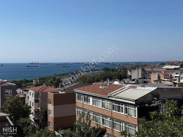 Fatih Kocamustafapaşa 'da Deniz Manzaralı 2+1 Satılık Daire