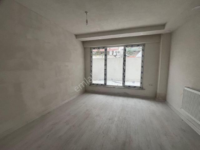 Fatih Kocamustafapaşa Merkez De Yeni Bina Da 4+1kiralik Daire