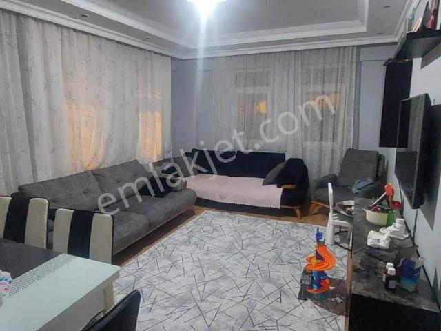 Fatih Kocamustafapaşa Merkez De 20yıllık Binada Satılık 3+1daire