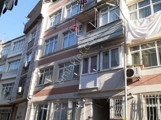 Fatih Kocamustafapaşa Sümbülefendi Perşembe Pazarı Belgratkapı Kısmında Teraslı.