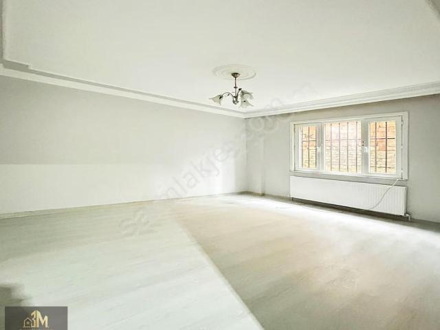 Fatih Mah. 3+1, 130m² Kiralık Daire 3m Gayrimenkul