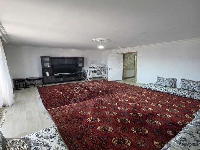 Fatih Mah. Hastane Karşısında 5+2 250 M2 satılık Dubleks Daire