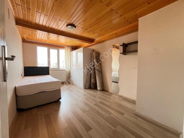 Fatih Mah Iyaşpark Avm Yakını Asansörlü Geniş 2+1 Kiralık Apart