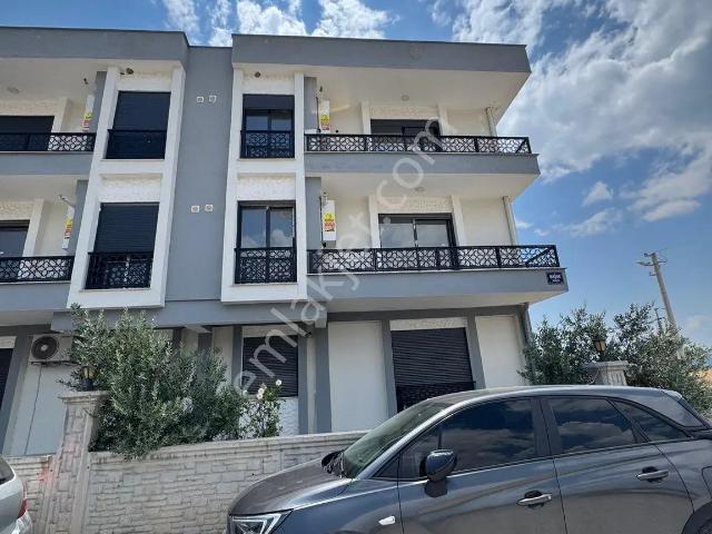 Fatih Mah. Otomatik Panjurlu Ebeveyn Banyolu 2+1 Kapalı Mutfak Daire
