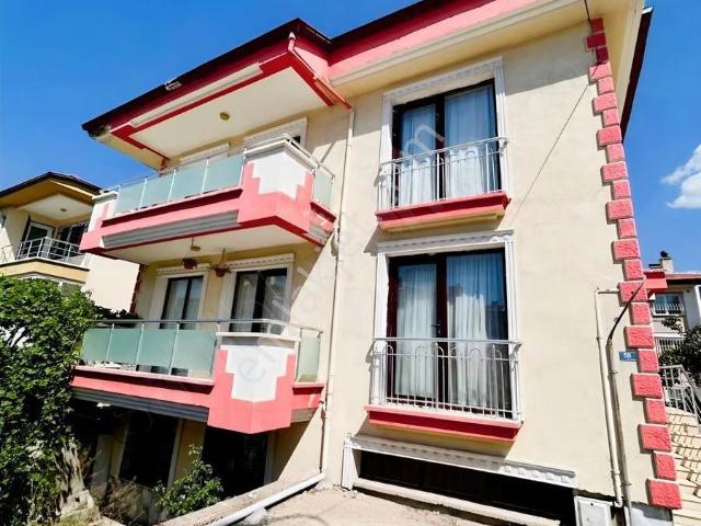 fatih Mahallesi Merkezi Konumda 2+1 Kiralık Daire