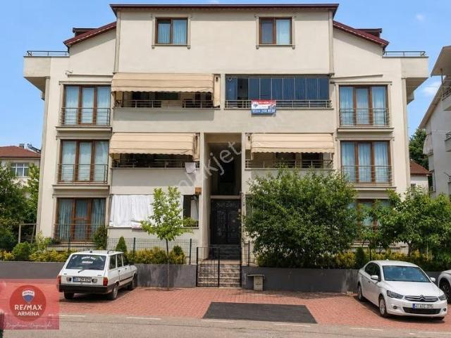 Fatih Mahallesinde Güney Cepheli Kiralık 3+1 Çatı Dubleks