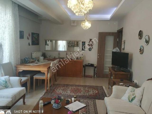 Fatih Mahallesi'nde Kiralık Asansörlü Balkonlu Ferah 2+1 Daire