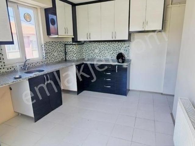 Fatih Mahallesinde Satılık 2+1 Fırsat Daire