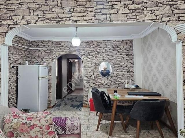 Fatih Molla Gürani Mh Aksaray Metro 1 Dk Yatırmlk 2+1 Yüksk Girş