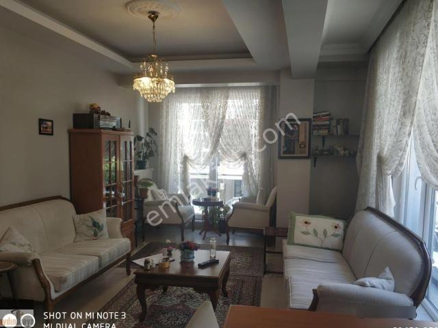Fatih'te Bahçeli Nizam Kiralık 2+1 Asansörlü Balkonlu Daire
