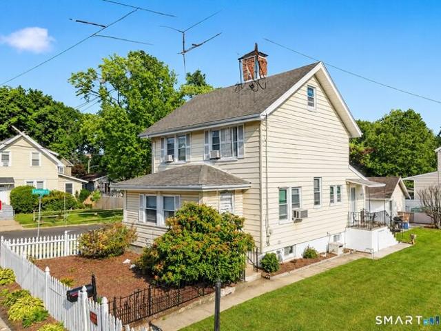 Faucett St, Stamford, Home For Sale