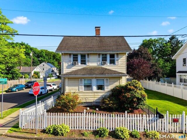 Faucett St, Stamford, Home For Sale
