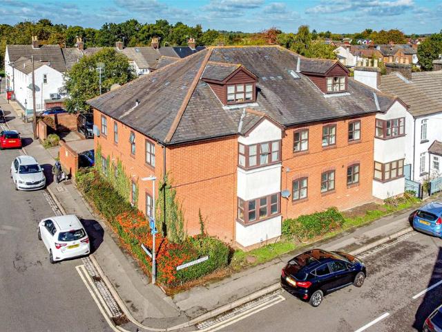 Faulkner Court, St. Albans. 1 bed apartment to rent £1,475 pcm £340 pw