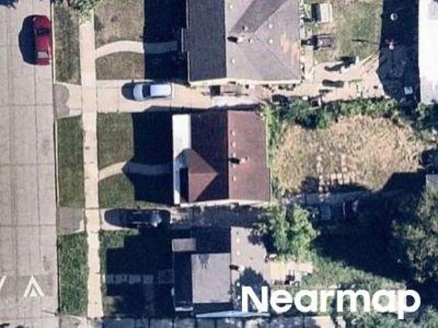 Faust Ave