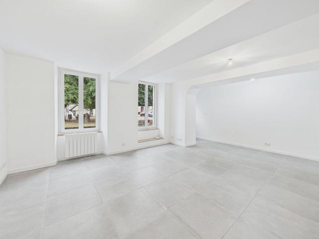 FAVEROLLES Bel appartement de plain pied avec 3 chambres