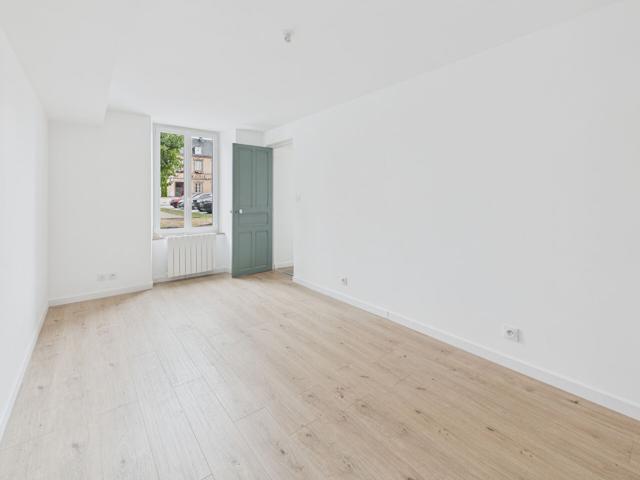 FAVEROLLES Bel appartement de plain pied avec 3 chambres