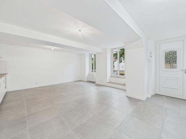 FAVEROLLES Bel appartement de plain pied avec 3 chambres