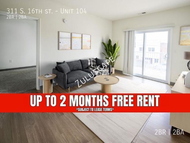 Favorite 2/2 Elwood Apartment!
