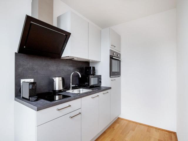 Favoriten 1br w/ elevator, nr Bus 65A, Vienna Amsterdam Apartments for Rent