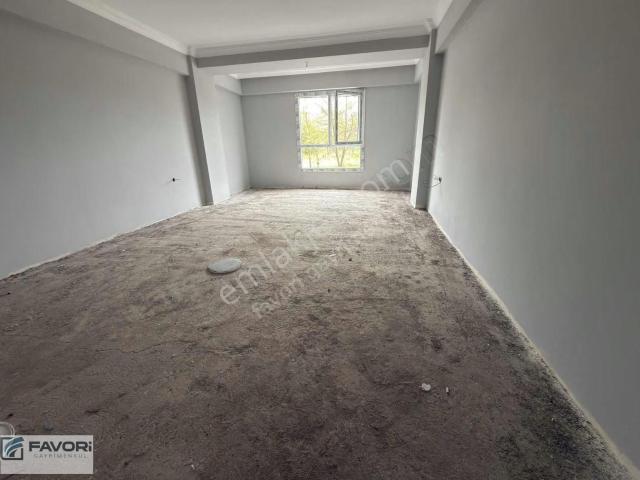Favori'den Fevzi Çakmak Parkı Yanı 3+1 145 M2