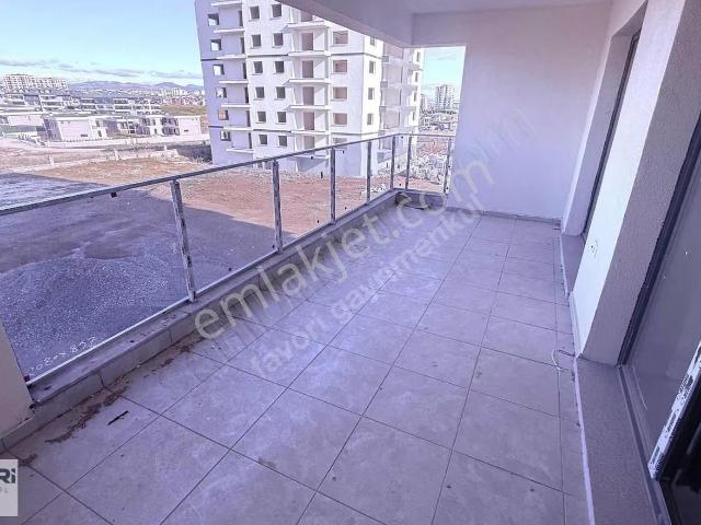 Favori'den Kuyucak Mevki 3+1 170 M2