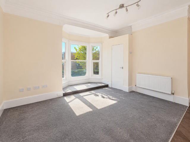 Fawcett Road, Southsea PO4, 1 bed flat to rent, £925 pcm | PrimeLocation