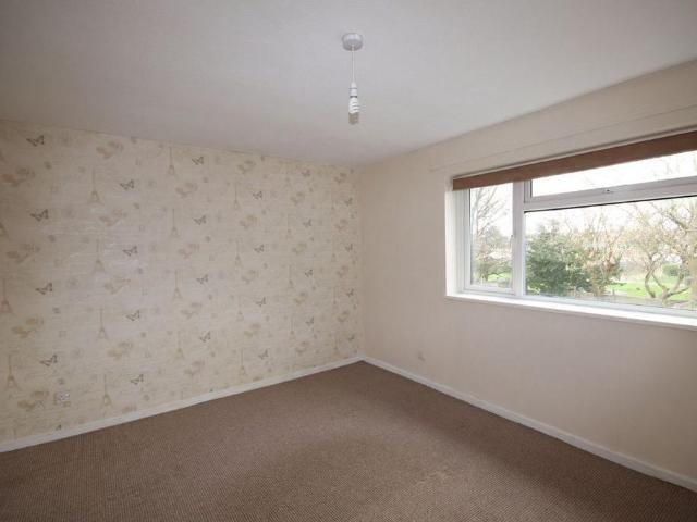 Fawcett Road, Stevenage SG2 3 bed house to rent £1,550 pcm £358 pw