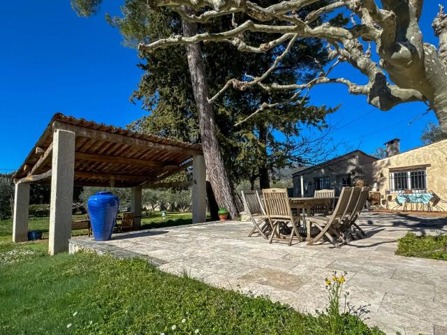 Fayence – Bastide & parcelle constructible ? 195m² Fayence